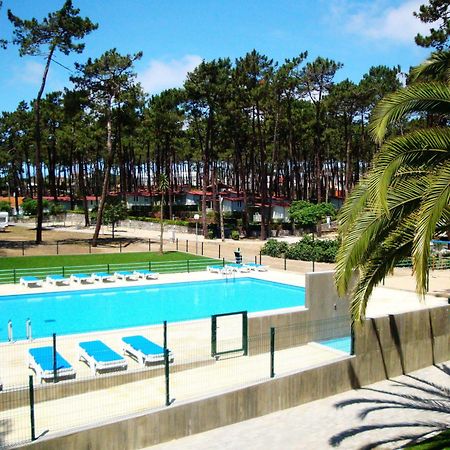 Orbitur Valado Bungalows Caravan Park Nazare Bagian luar foto