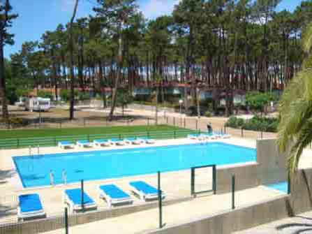 Orbitur Valado Bungalows Caravan Park Nazare Bagian luar foto